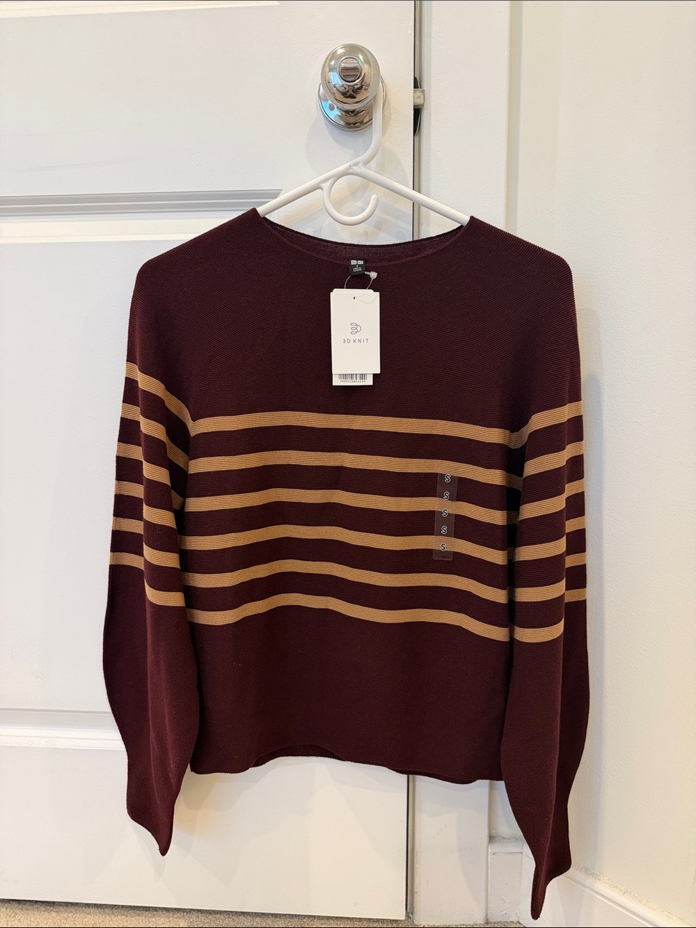 Uniqlo Striped Crewneck Sweater in Burgundy and Tan